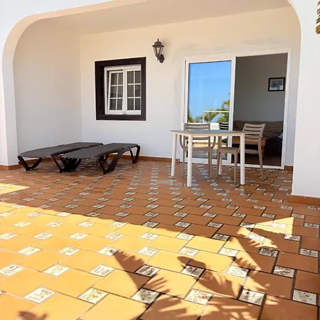 Casa Simon -villa Colon *