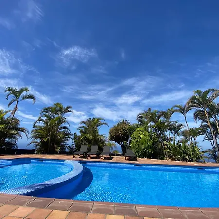 Casa Simon -villa Colon