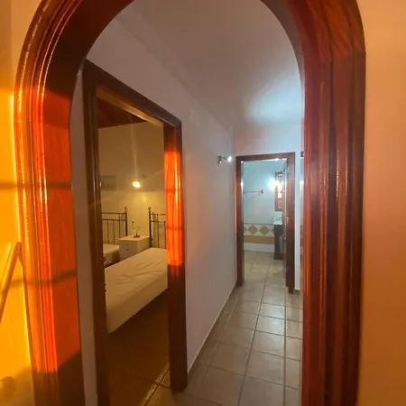 Casa Simon -villa Colon *